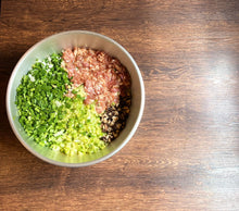 画像をギャラリービューアに読み込む, 夢見る台湾水餃子＆《旨みの相棒》ラー油セット
